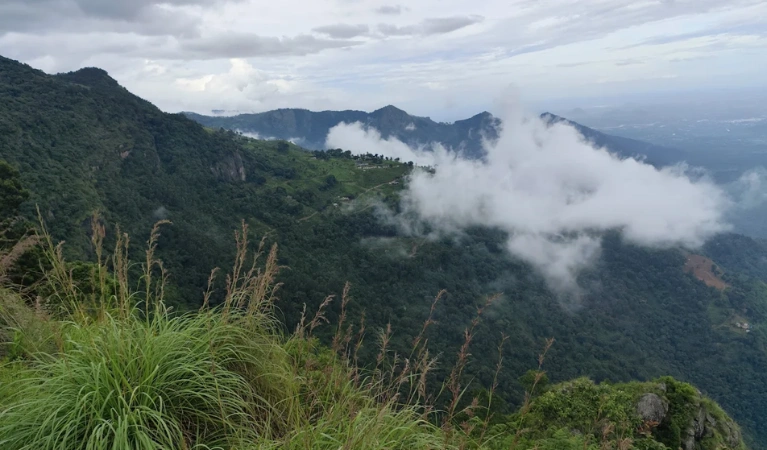 Places to visit in coonoor - Lamb's Rock (2)